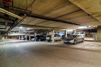 Eitel Apartments heated garage